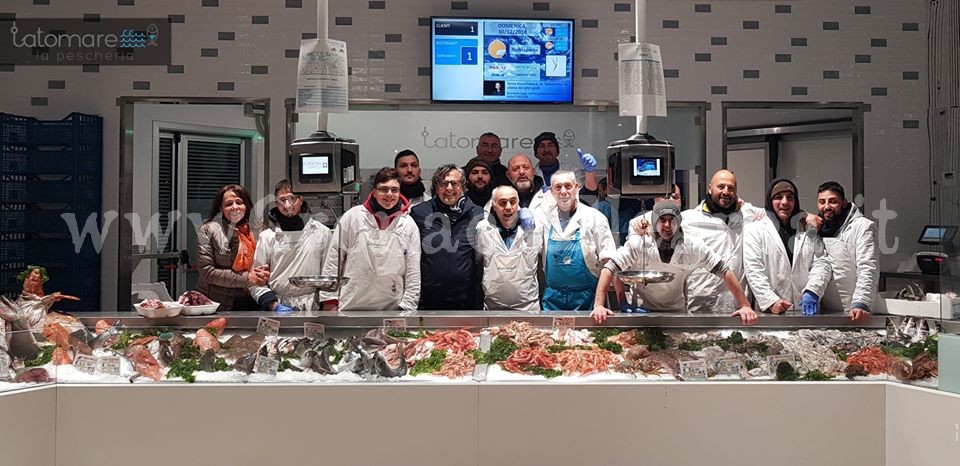 Pesci e frutti di mare a domicilio: il nuovo servizio della pescheria “Lato Mare” di Baia