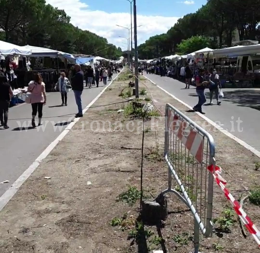 Torna il mercato a Monterusciello: transenne e distanze contro gli assembramenti