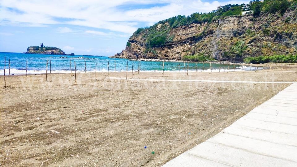 Spiagge chiuse a Monte di Procida: vietato l’accesso per la notte di Ferragosto