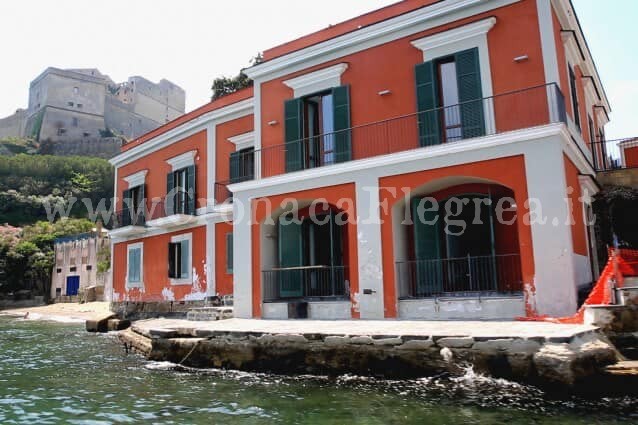BACOLI/ Un bando da 2 milioni euro per mettere in sicurezza Villa Ferretti