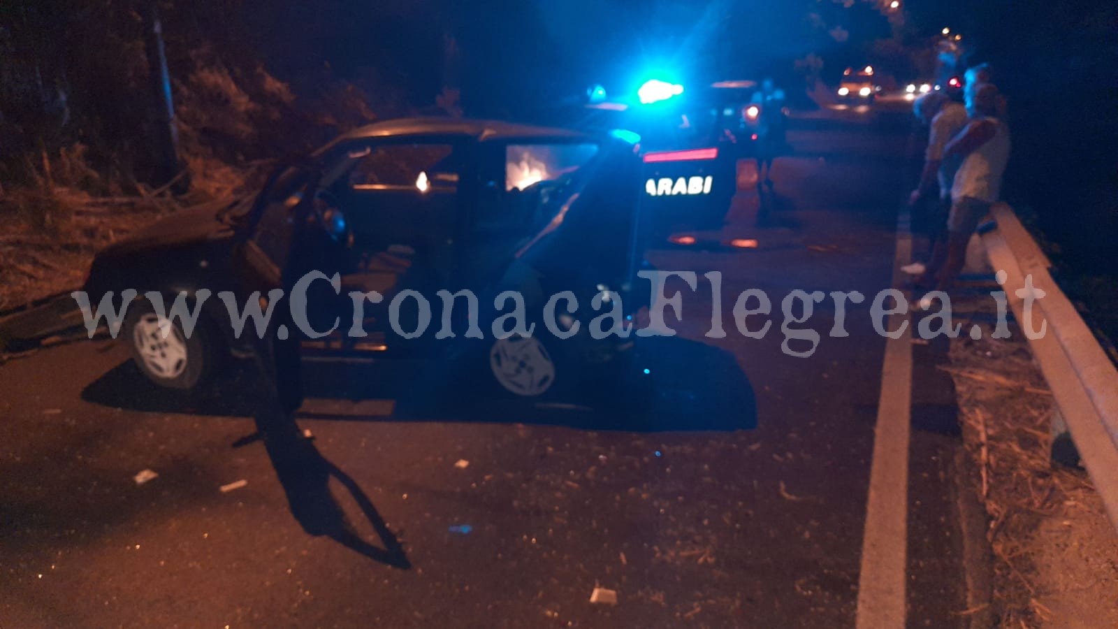 POZZUOLI/ Spaventoso incidente in via Cuma Licola, due auto coinvolte e feriti – LE FOTO