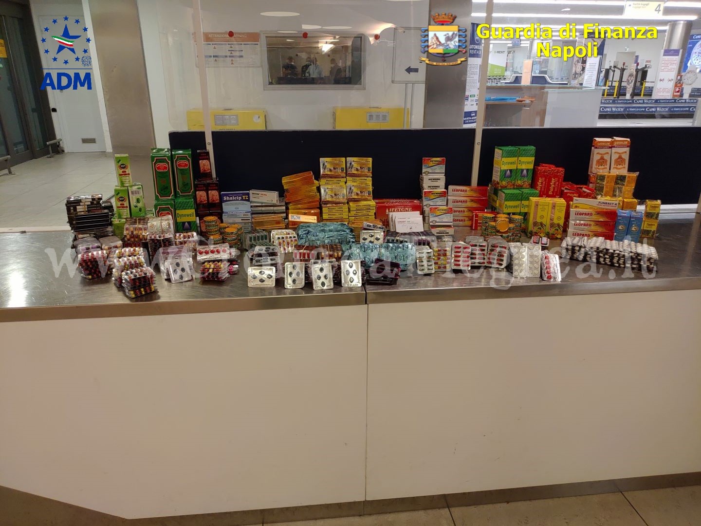 Sequestrate oltre 1.000 confezioni di medicinali e farmaci non a norma all’Aeroporto di capodichino