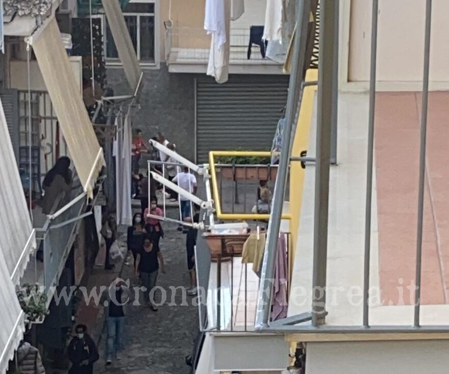 ULTIM’ORA/ Donna si lancia dal quarto piano di un’abitazione a via Napoli