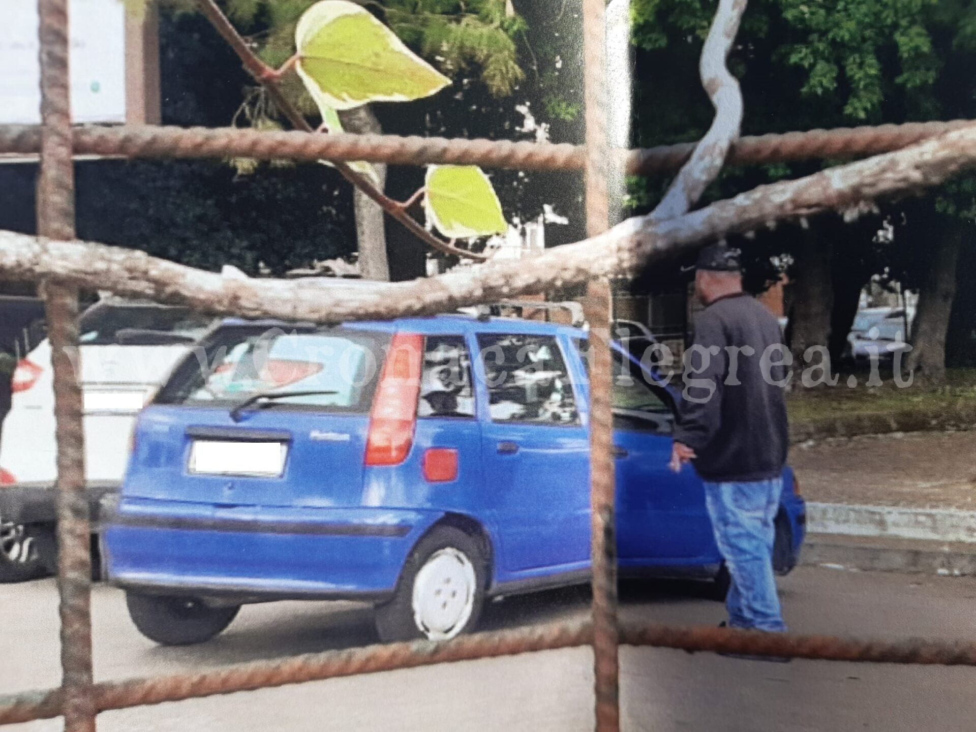 Parcheggiatori abusivi, scovati in 5 con il reddito di cittadinanza