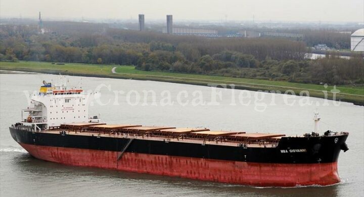 Nave italiana bloccata in Cina, a bordo marinai di Monte di Procida