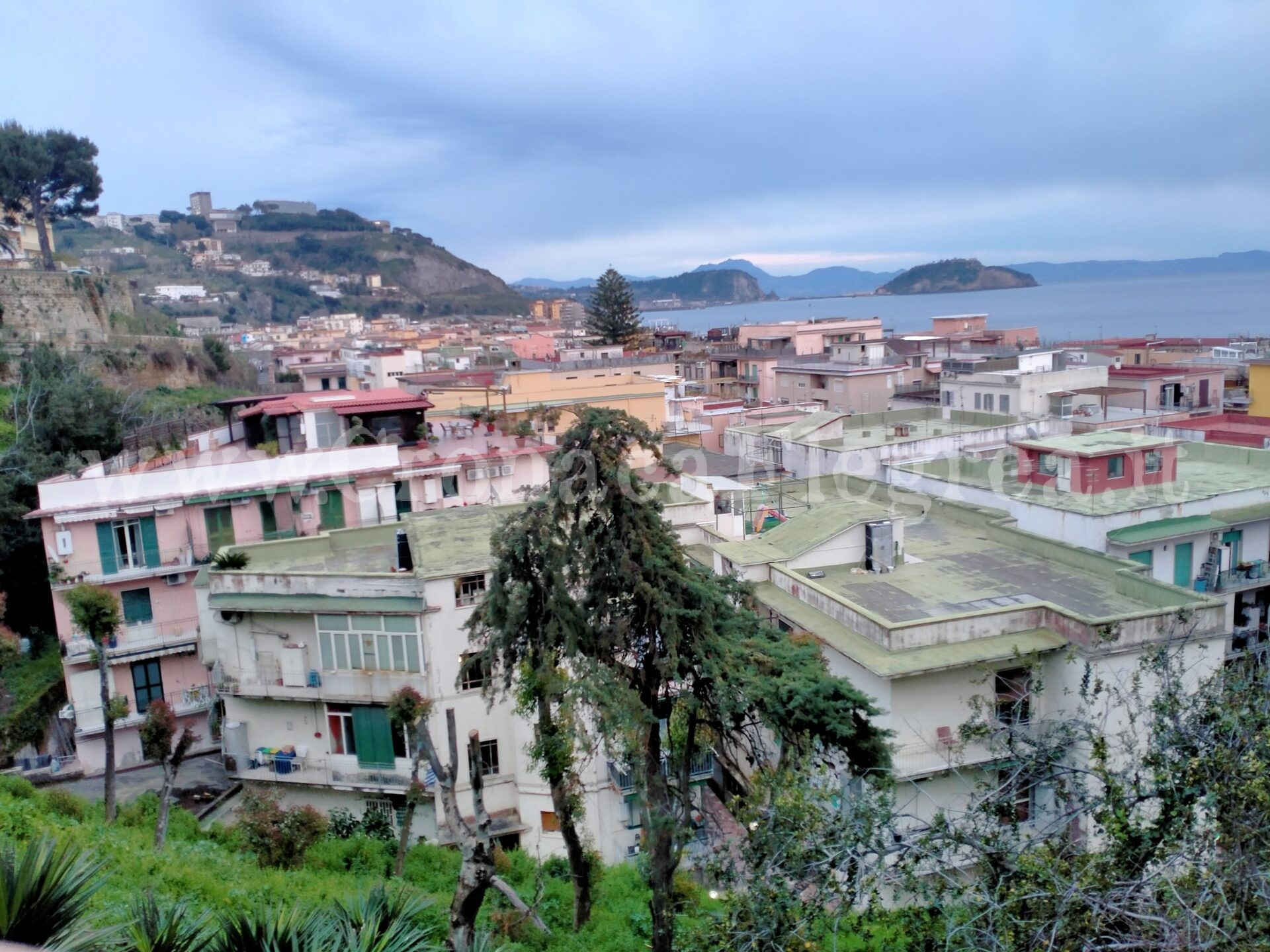Trema ancora la terra a Pozzuoli, scossa di magnitudo 2.5