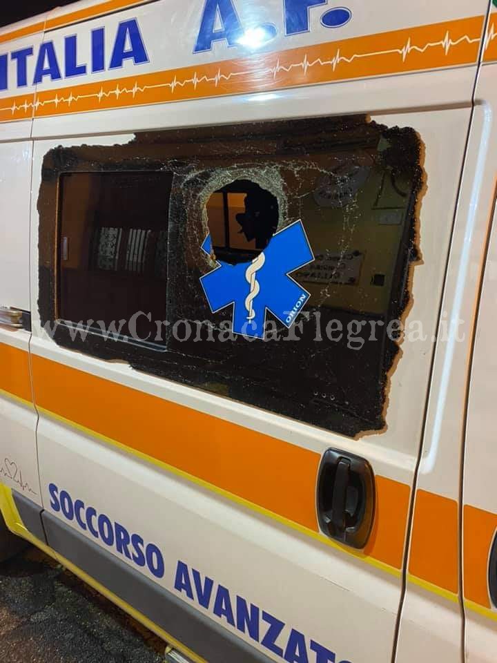 QUARTO/ Vetro dell’ambulanza sfondato da un mattone: ennesima aggressione al personale del 118