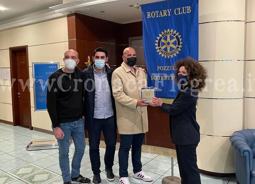 Contro il Covid il Rotary Club dona un ecografo portatile ai volontari di Pozzuoli Solidale