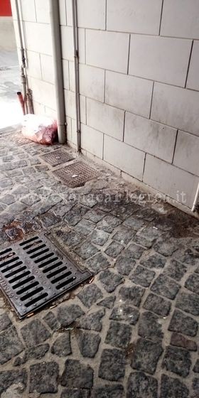 POZZUOLI/ «Chiediamo il ritorno delle autobotti per il lavaggio delle strade del centro»