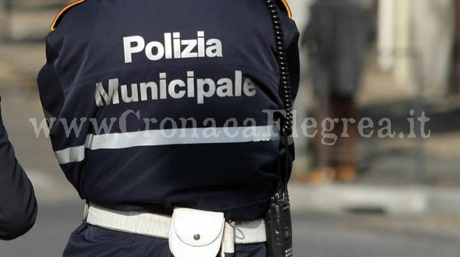 Più sicurezza a Bacoli, vigili in azione anche di notte durante le feste di Natale