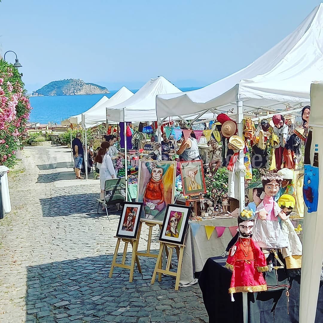 POZZUOLI/ Torna il mercatino artigianale alle rampe Cappuccini