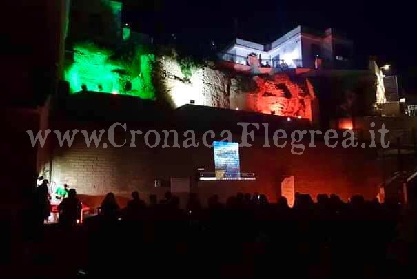 BACOLI/ Un concerto sotto le stelle sulla spiaggia del Poggio