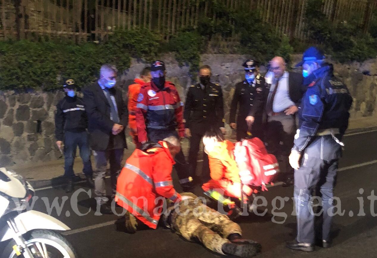 POZZUOLI/ Militare dell’Aeronautica investito davanti alla chiesa di San Gennaro – LE FOTO