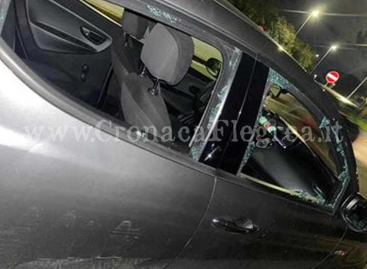 LA DENUNCIA/ «Vetri dell’auto sfondati e borsa rubata nei pressi di un bar a Monterusciello»