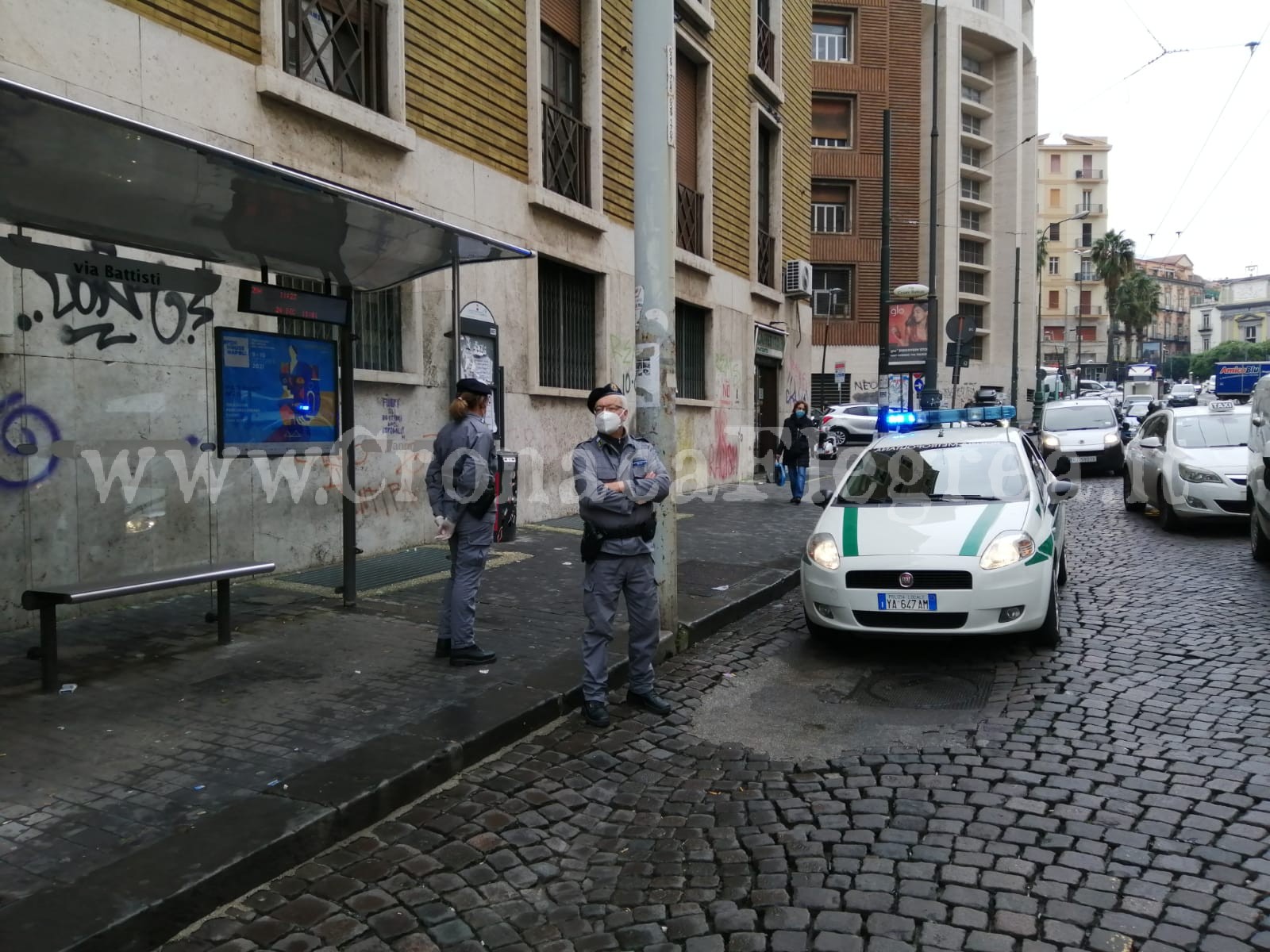 Super green pass sui mezzi di trasporto pubblici, scattano i controlli