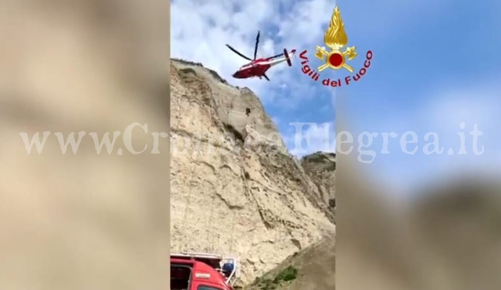 Dramma a Monte di Procida: giù dalla scarpata, muore a 56 anni