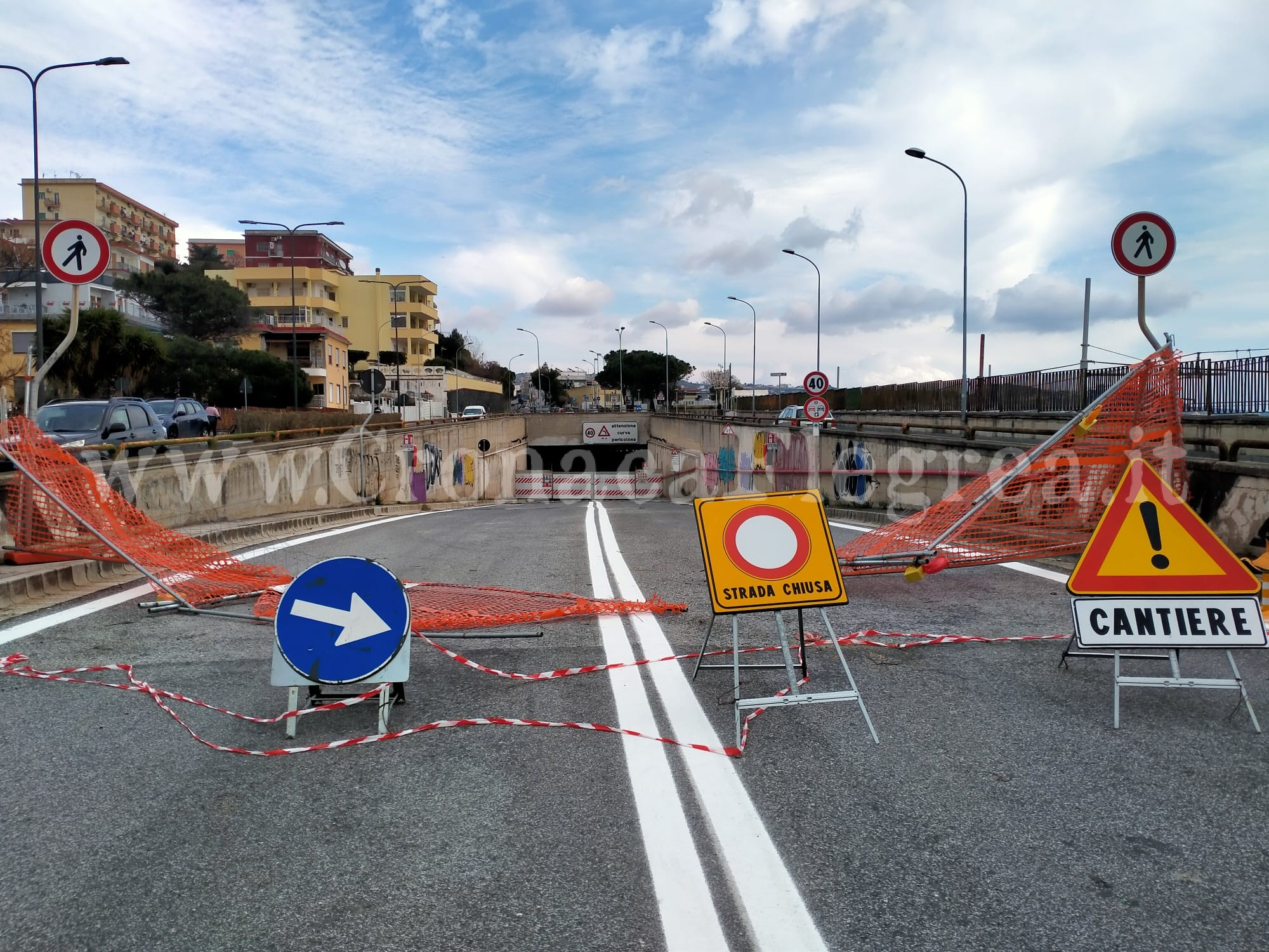 POZZUOLI/ Il tunnel di Lucrino riapre con i lavori ancora da completare