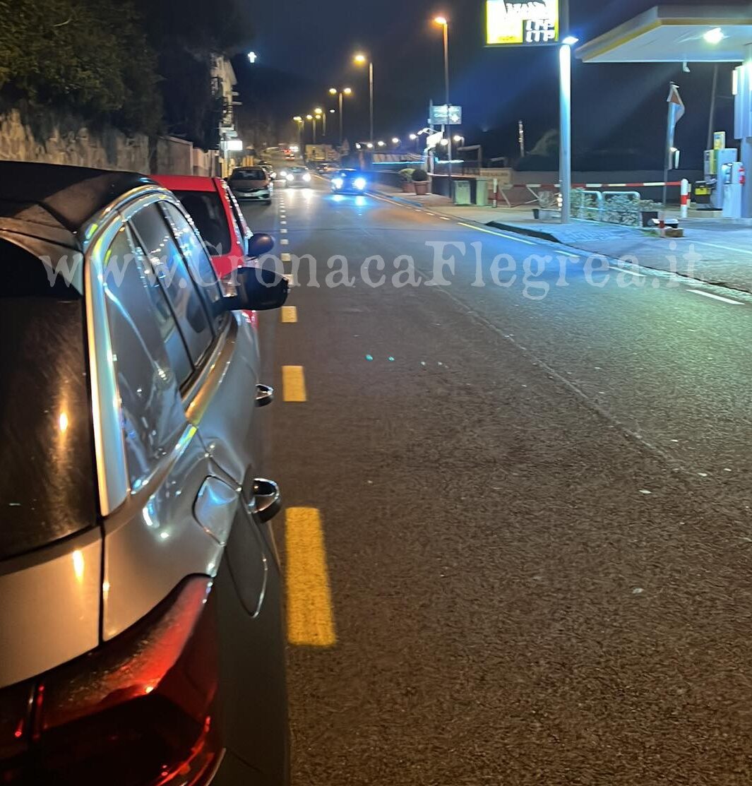 POZZUOLI/ Ladri in azione in via Solfatara, saccheggiata un’auto
