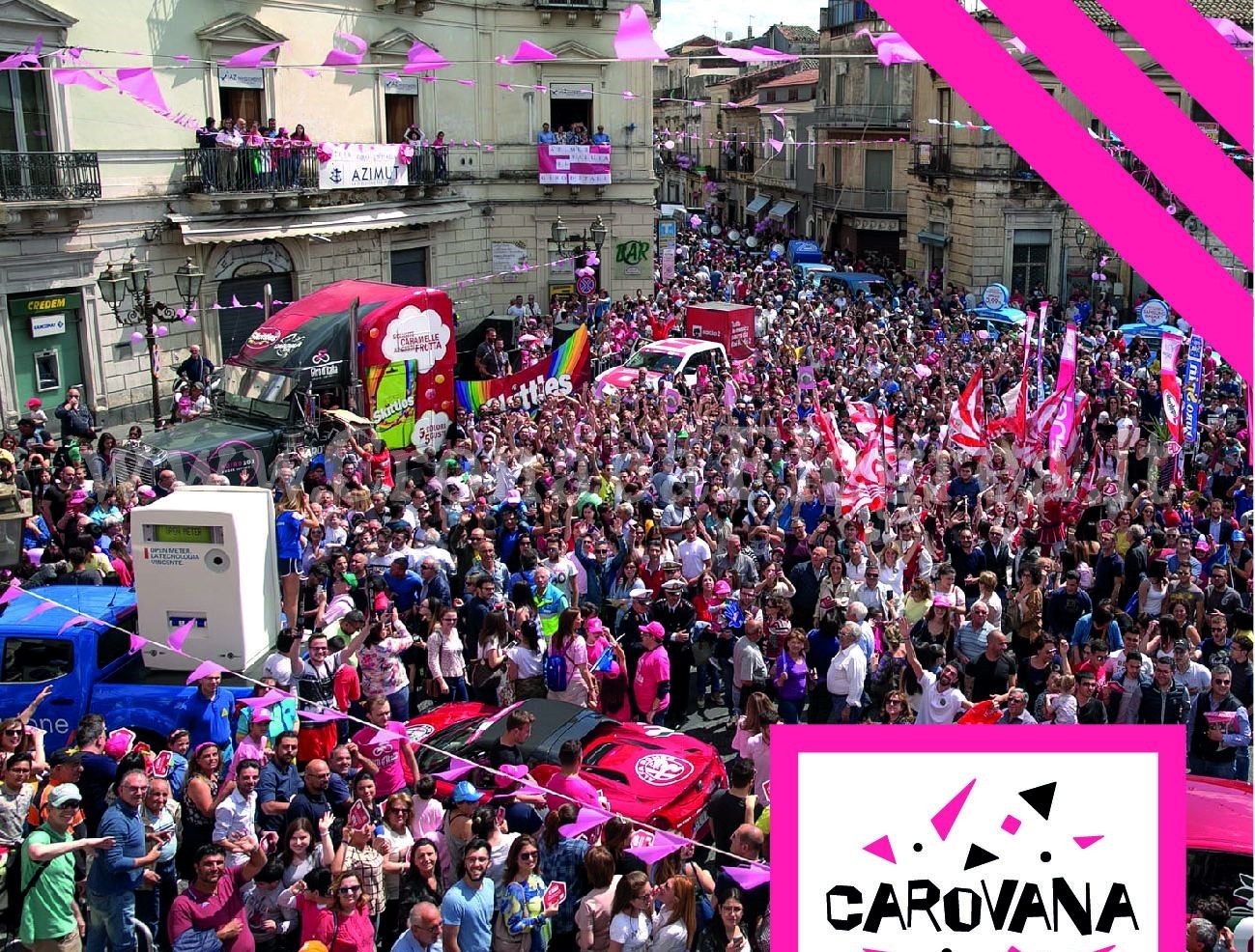 La Carovana del Giro d’Italia fa tappa a Pozzuoli: gadget e animazione a ritmo di musica