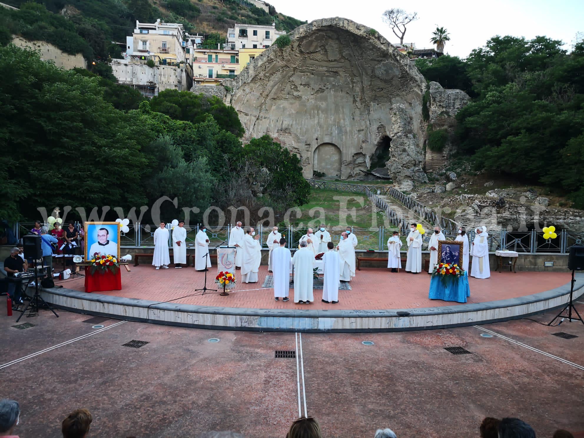 BACOLI/ Inaugurata a Baia una piazza dedicata a San Giustino Maria Russolillo