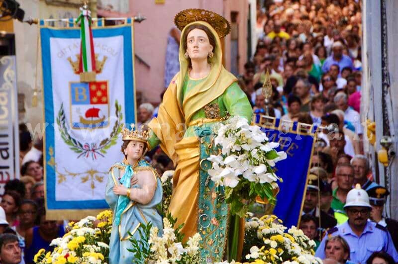 Festa di Sant’Anna, domenica la processione tra le strade di Bacoli