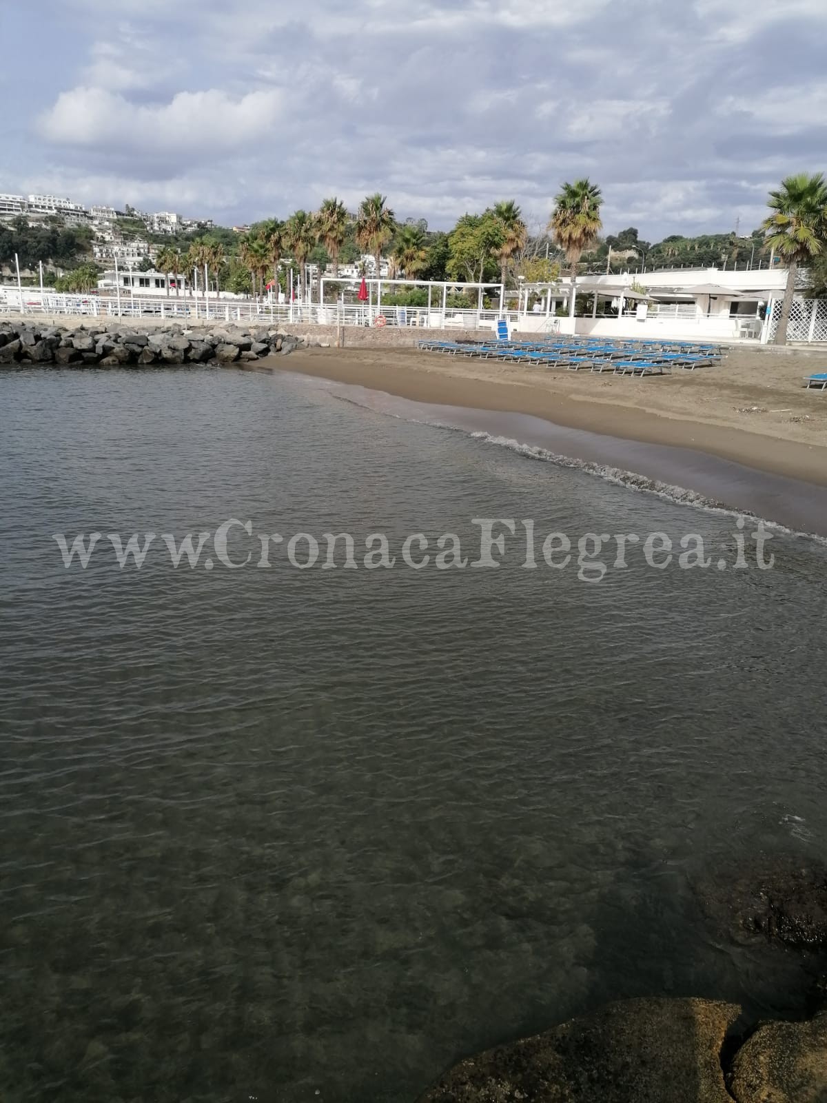 POZZUOLI/ L’Arpac dà l’ok: il mare tra Lucrino e Arco Felice è balneabile