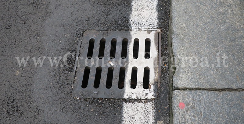 POZZUOLI/ Pulizia della condotta fognaria e delle caditoie, stop alla sosta a via Napoli