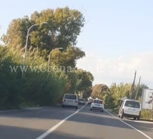 «Ancora trasporti abusivi sulla Domiziana: folli corse e oltre 10 persone in auto»