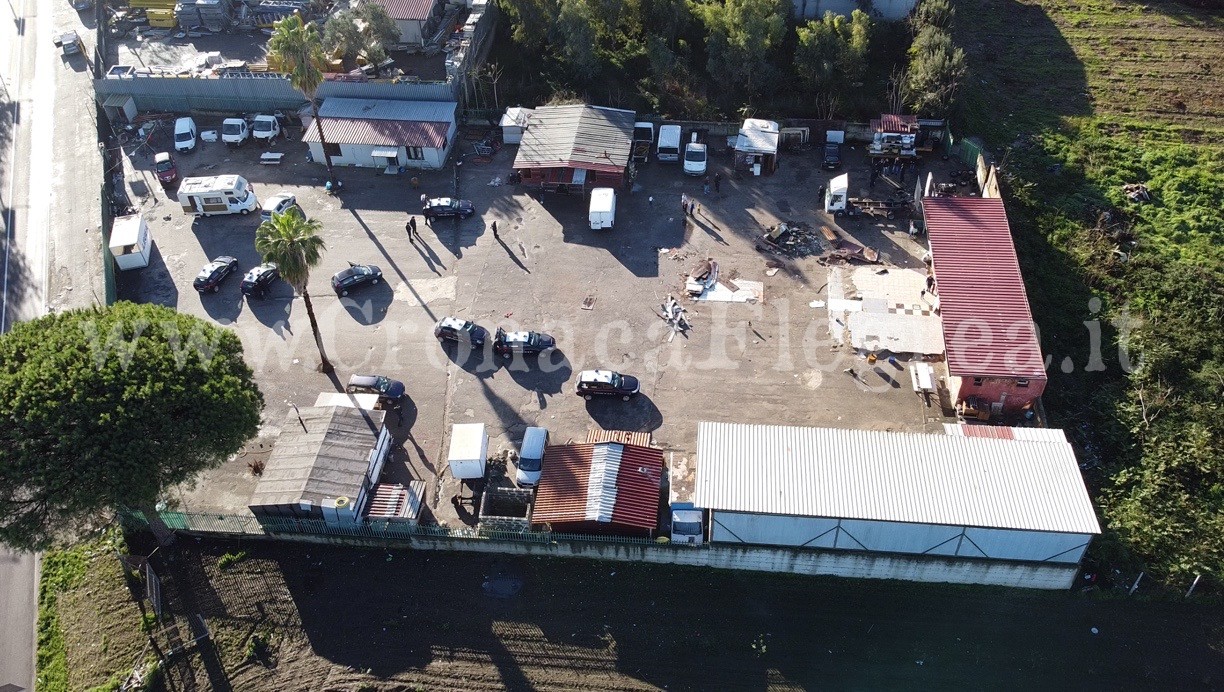 Campi rom presidiati dai carabinieri di Giugliano e Pozzuoli: sequestrati arnesi per lo scasso e decine di auto