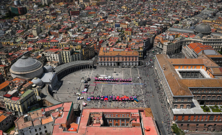 La carovana rosa torna a Napoli nel 2023: sarà la sesta tappa del Giro d’Italia