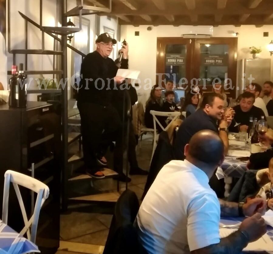 Maradona story nel cuore di Bagnoli: sold out e serata da brividi – LE FOTO