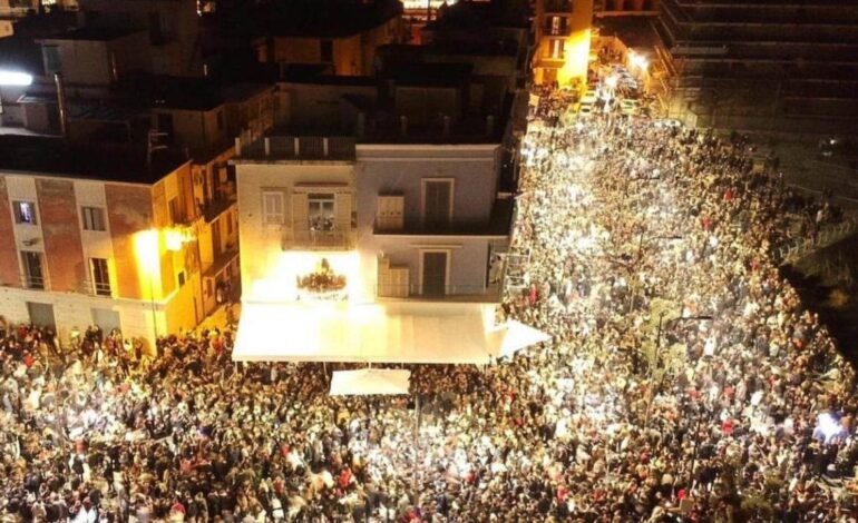 Aperitivo del 24 alla Darsena: torna la tradizione a Pozzuoli «Sarà uno spettacolo senza precedenti»