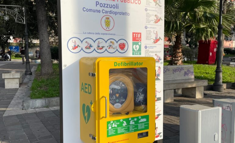 Pozzuoli città cardioprotetta: installati 5 nuovi defibrillatori sul territorio