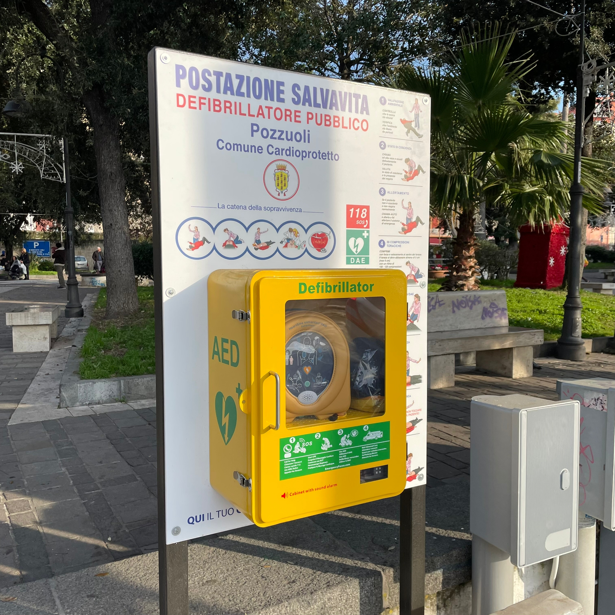 Pozzuoli città cardioprotetta: installati 5 nuovi defibrillatori sul territorio