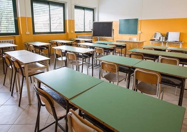 Maltempo, scuole chiuse anche domani a Pozzuoli