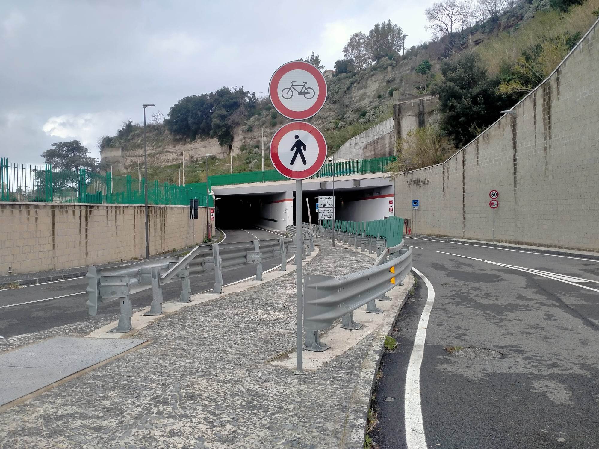 POZZUOLI/ Slitta ancora l’apertura del tunnel tangenziale -porto