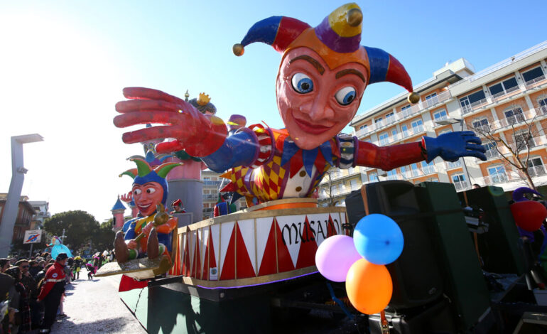 Maschere e carri per la città, al via il Carnevale di Quarto
