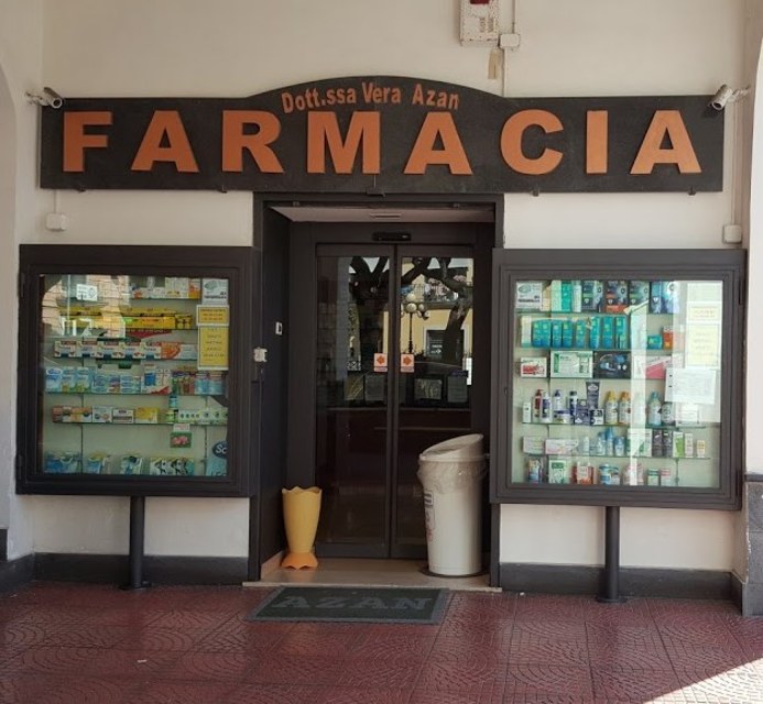 POZZUOLI/ Ladri in azione nella notte: svaligiata farmacia in pieno centro storico