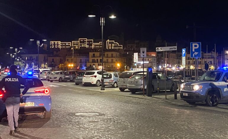 “Alto Impatto” della Polizia a Pozzuoli: controllati pregiudicati e veicoli