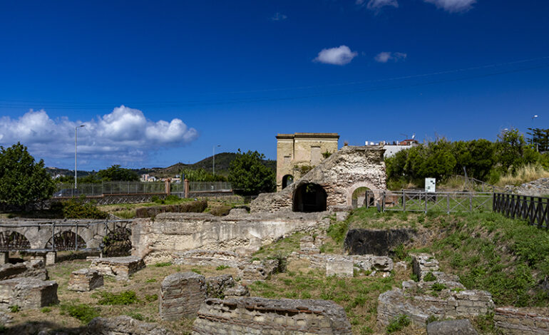 Tornano le “Giornate FAI” a Pozzuoli: allo stadio Antonino Pio i liceali del Majorana diventano ciceroni