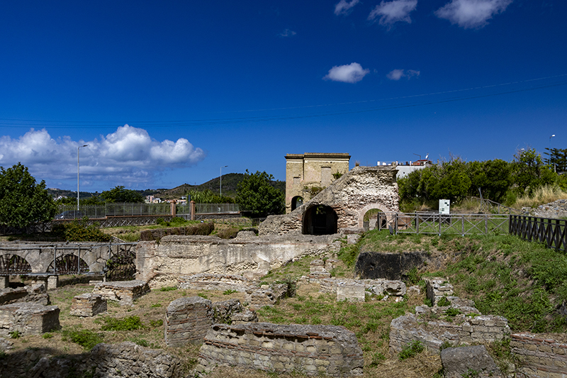 Tornano le “Giornate FAI” a Pozzuoli: allo stadio Antonino Pio i liceali del Majorana diventano ciceroni