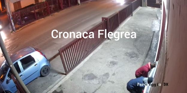 Banda della Punto assalta casa a Licola e un supermercato ai Pisani – VIDEO E FOTO