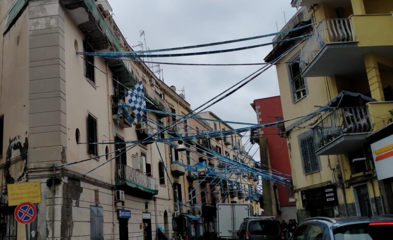 Napoli travolgente: dopo il 4-0 al Torino Pozzuoli e Monterusciello si colorano d’azzurro – LE FOTO