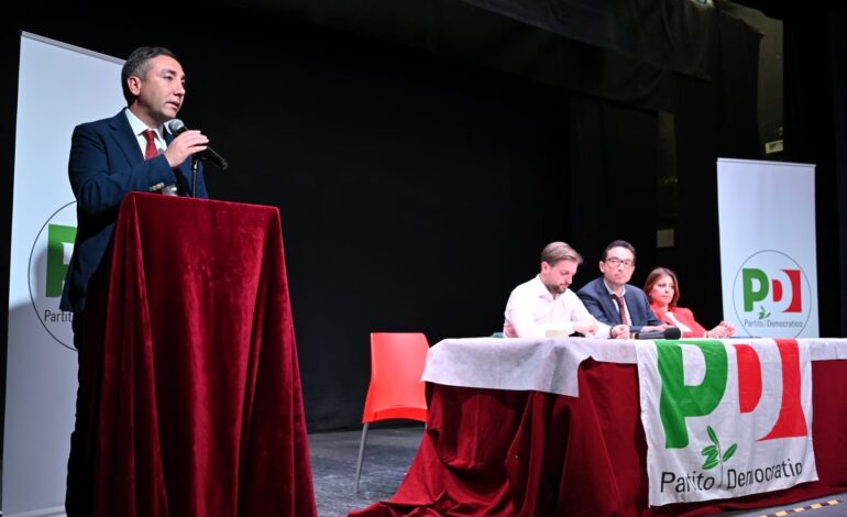 QUARTO/ Dall’assemblea provinciale del PD il sostegno a Sabino: “Stateci vicino”