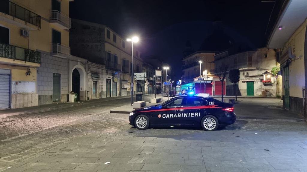 Controlli dei carabinieri a Varcaturo, denunciate tre persone