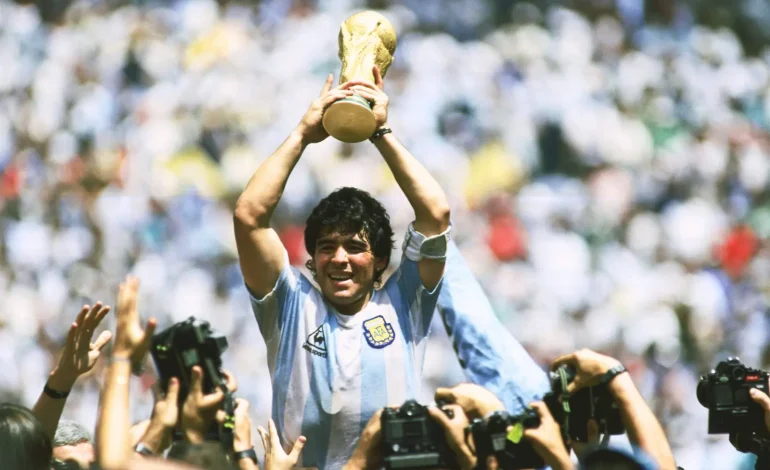 Maradona a Monte di Procida: sul punto più alto della città la statua dedicata al Dio del calcio