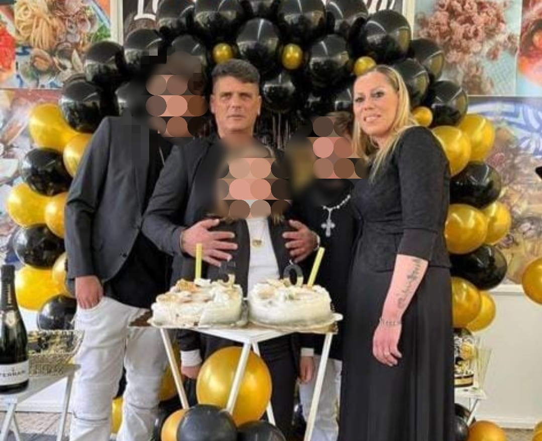 POZZUOLI/ Accecato dalla gelosia uccide la moglie e poi si spara. In casa c’erano i loro 3 figli – LE FOTO