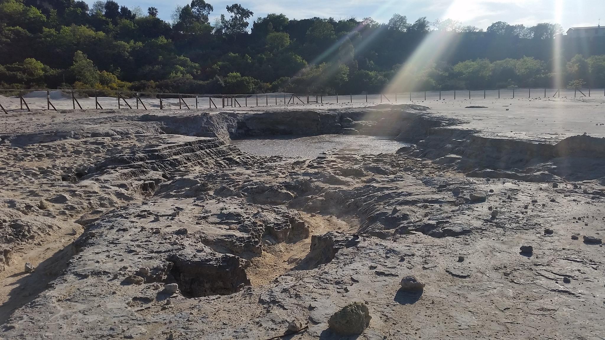 Trema ancora la terra a Pozzuoli: epicentro nel Vulcano Solfatara