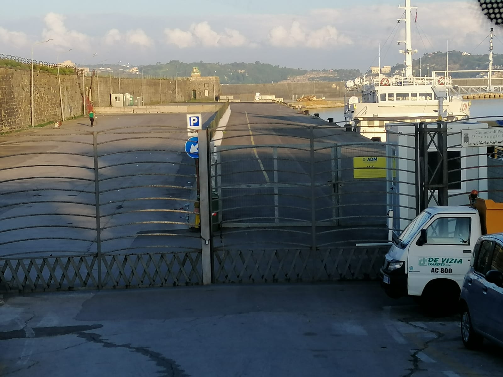 POZZUOLI/ Cambiano gli orari di apertura e chiusura dei parcheggi al Molo Caligoliano e Mercato Ittico