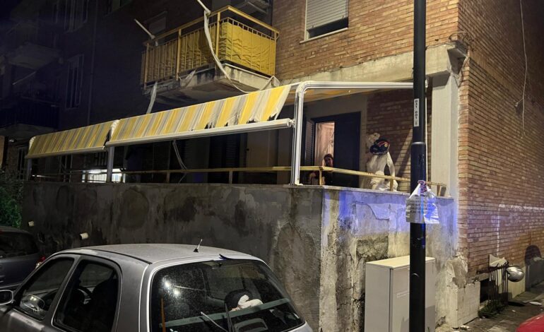POZZUOLI/ Ladri in appartamento al Rione Solfatara: rubati play station, Folletto e ferro da stiro